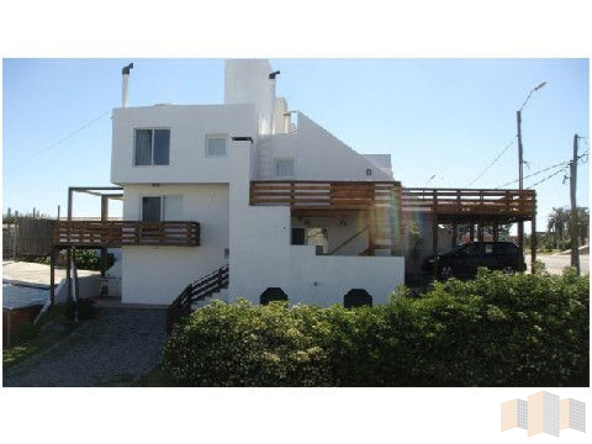 Apartamento ID.1495 - EN UNA DE LAS ZONAS MAS BUSCADAS DE LA MOVIDA ESTEÑA