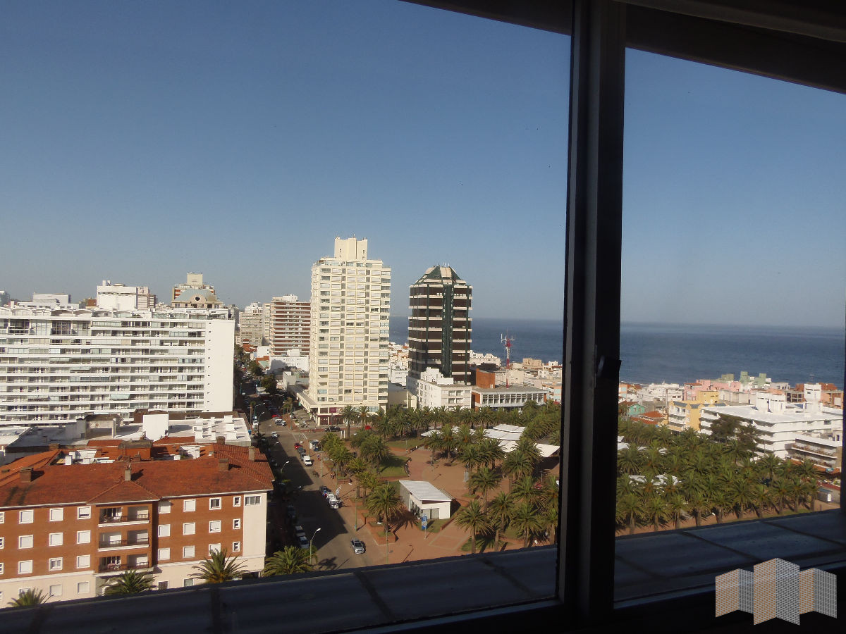 Apartamento ID.1512 - CON MAGNIFICA VISTA AL PUERTO