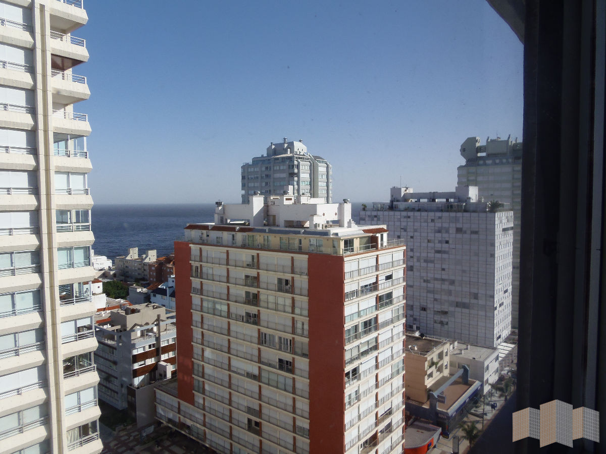 Apartamento ID.1512 - CON MAGNIFICA VISTA AL PUERTO