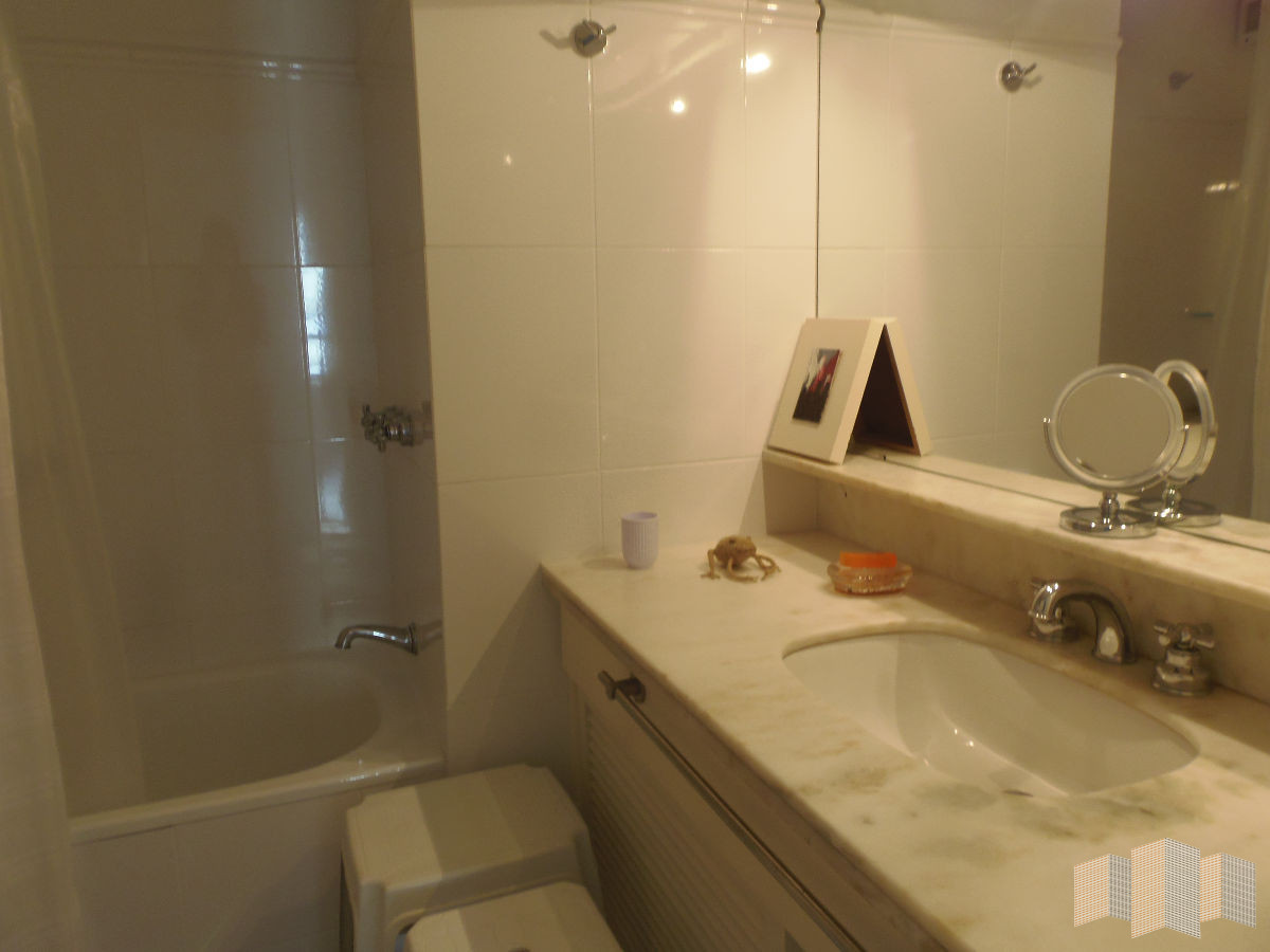 Apartamento ID.1512 - CON MAGNIFICA VISTA AL PUERTO