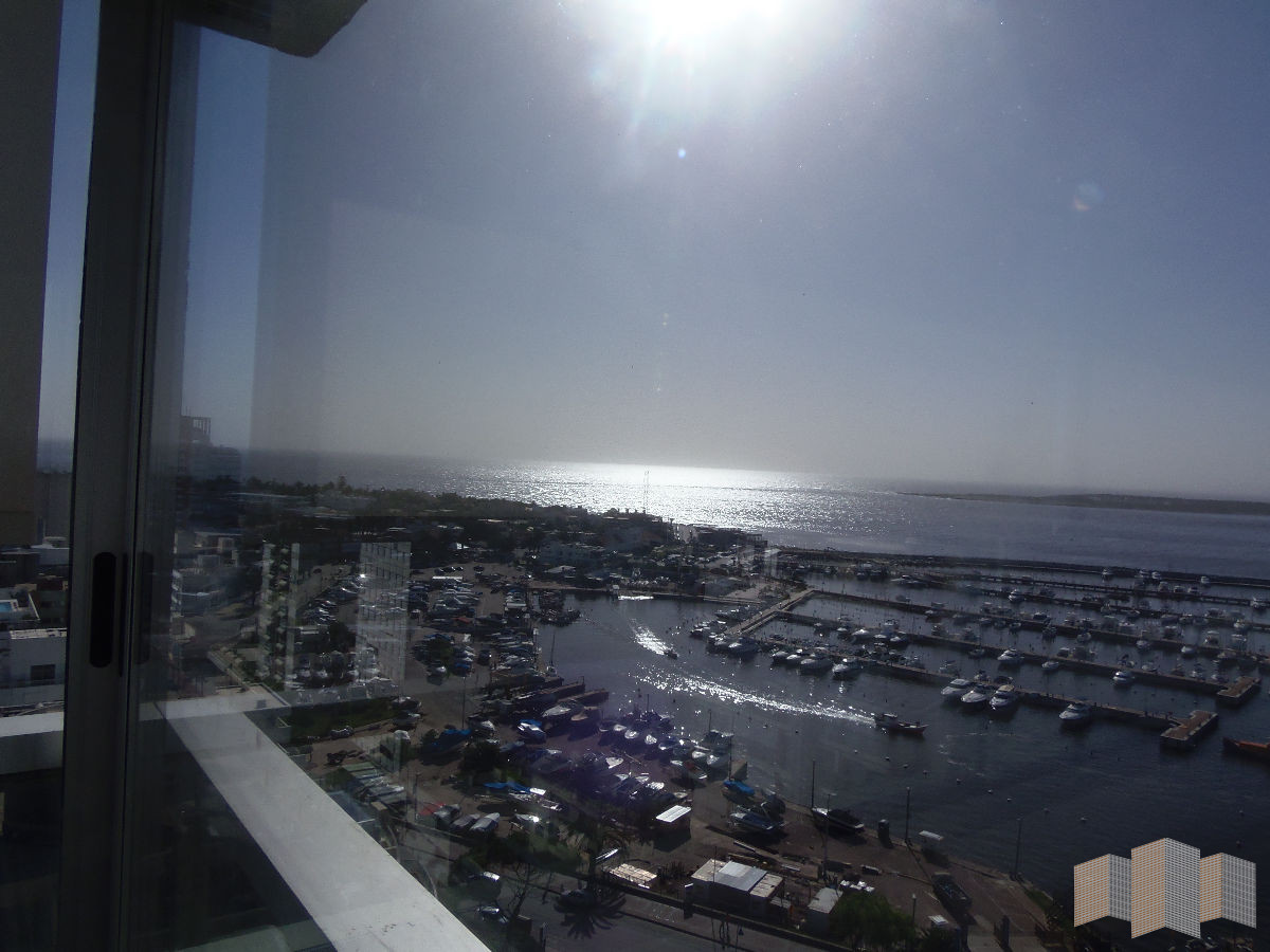 Apartamento ID.1512 - CON MAGNIFICA VISTA AL PUERTO