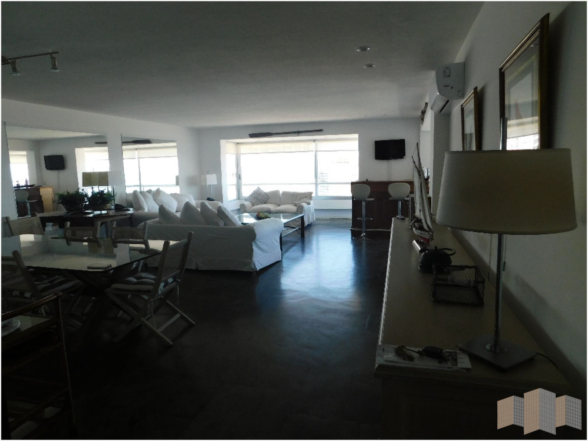 Apartamento ID.1512 - CON MAGNIFICA VISTA AL PUERTO