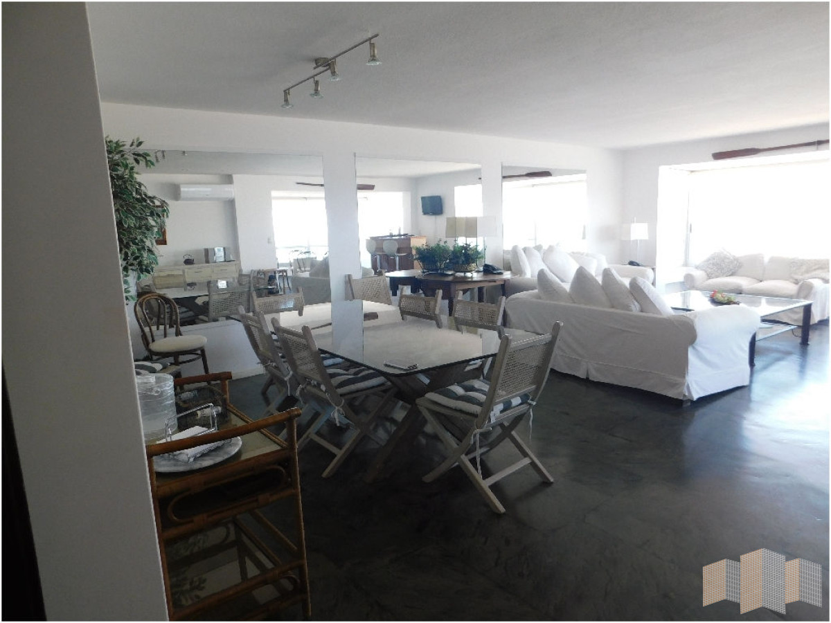 Apartamento ID.1512 - CON MAGNIFICA VISTA AL PUERTO