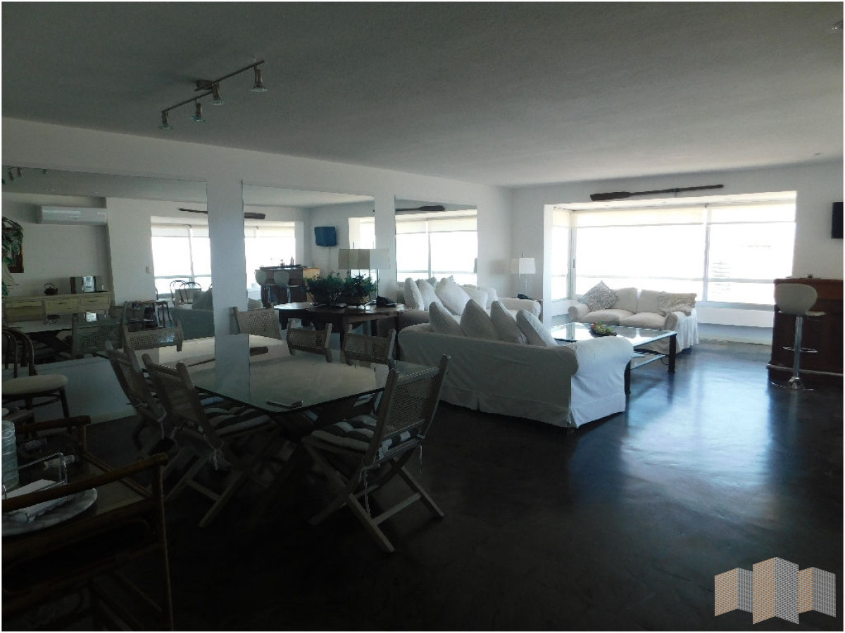 Apartamento ID.1512 - CON MAGNIFICA VISTA AL PUERTO