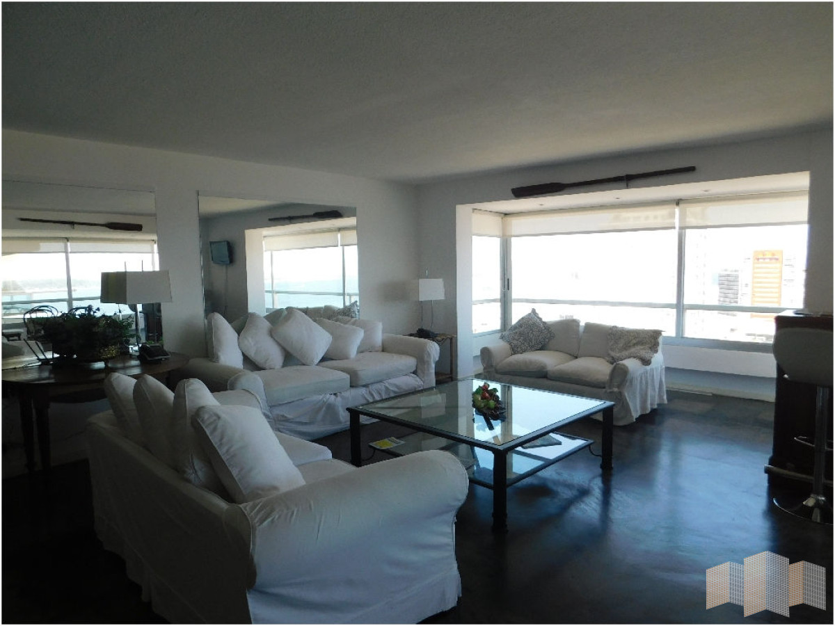 Apartamento ID.1512 - CON MAGNIFICA VISTA AL PUERTO