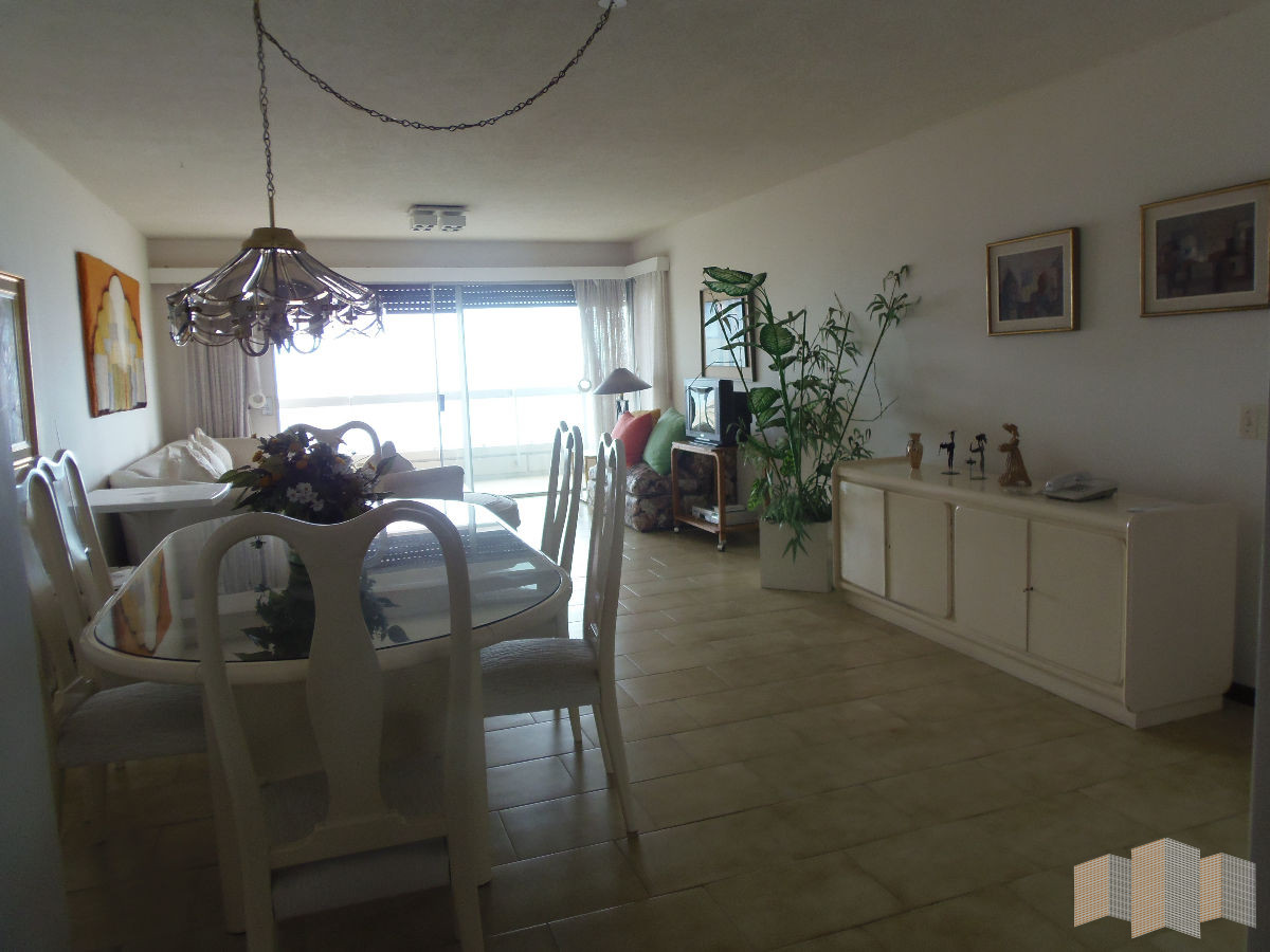 Apartamento ID.1529 - CON EXCELENTE VISTA AL MAR