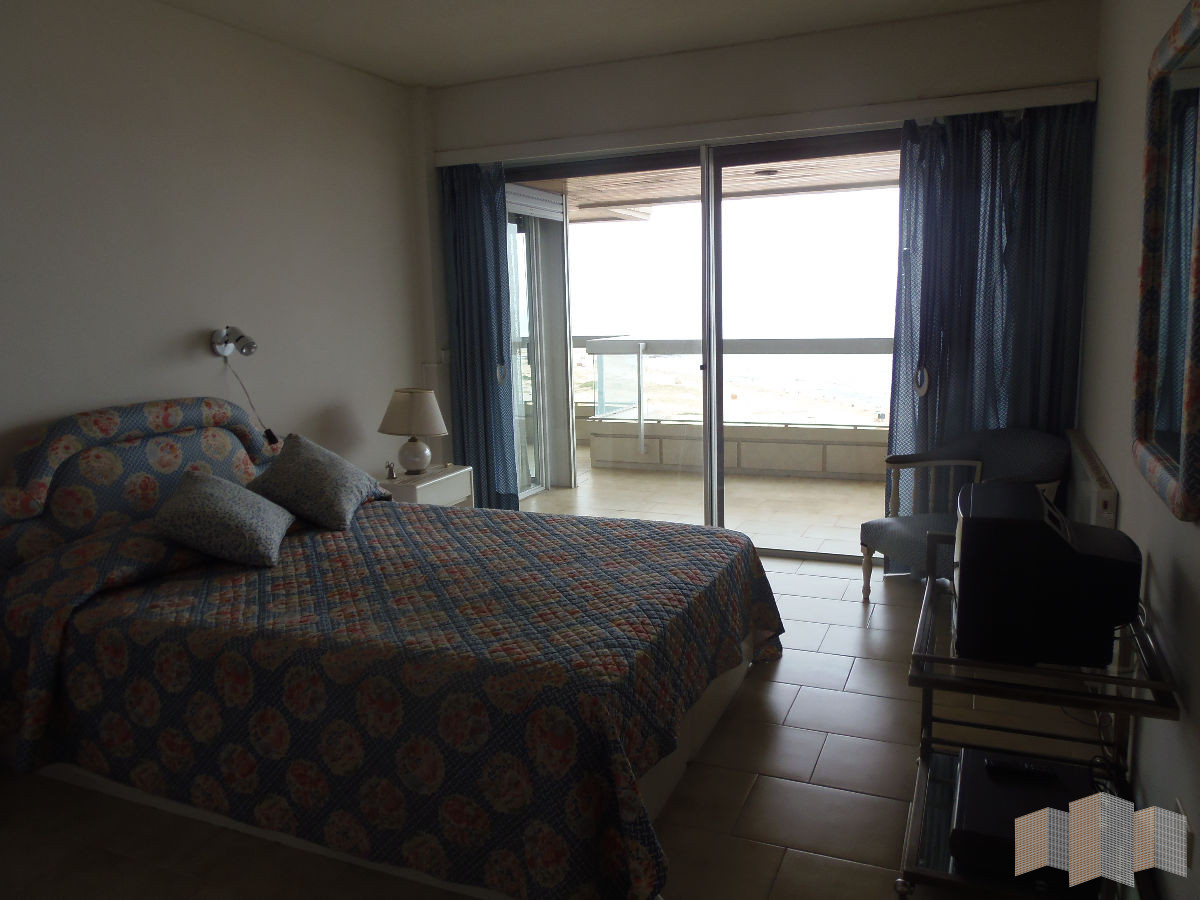 Apartamento ID.1529 - CON EXCELENTE VISTA AL MAR