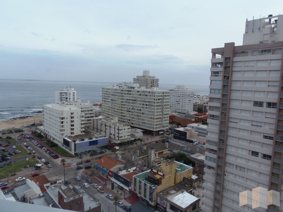 Apartamento ID.1529 - CON EXCELENTE VISTA AL MAR