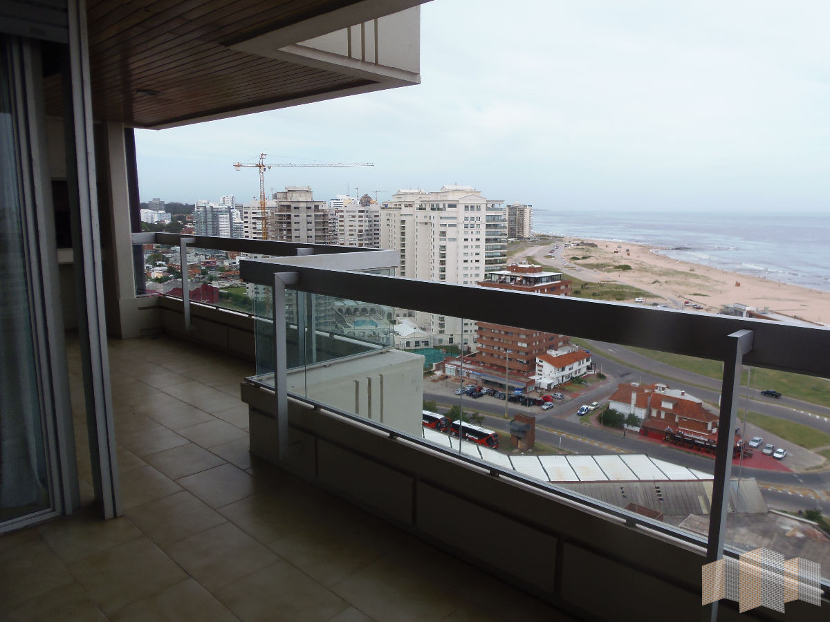 Apartamento ID.1529 - CON EXCELENTE VISTA AL MAR