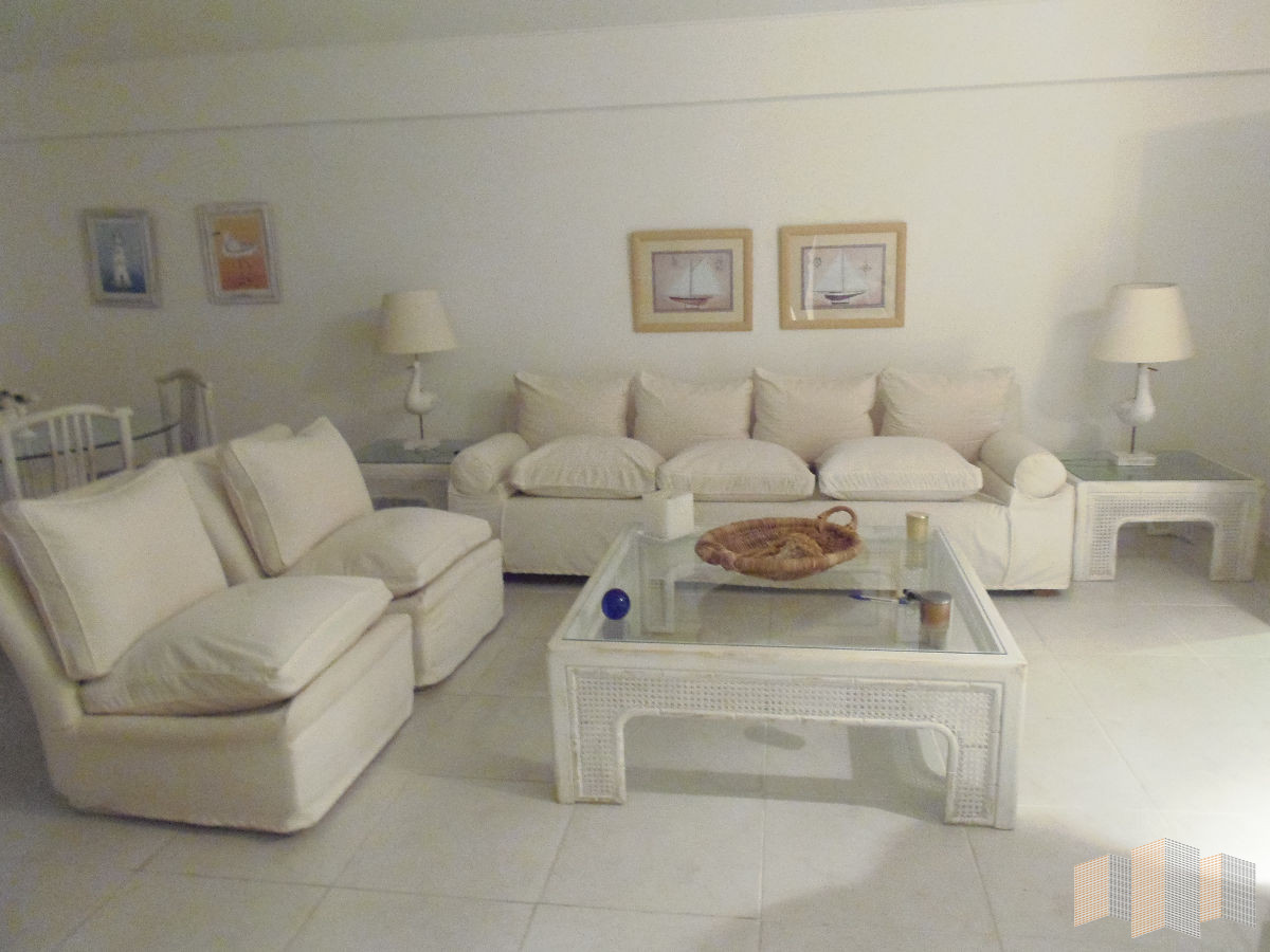 Apartamento ID.1532 - CON EXCELENTE VISTA AL PUERTO