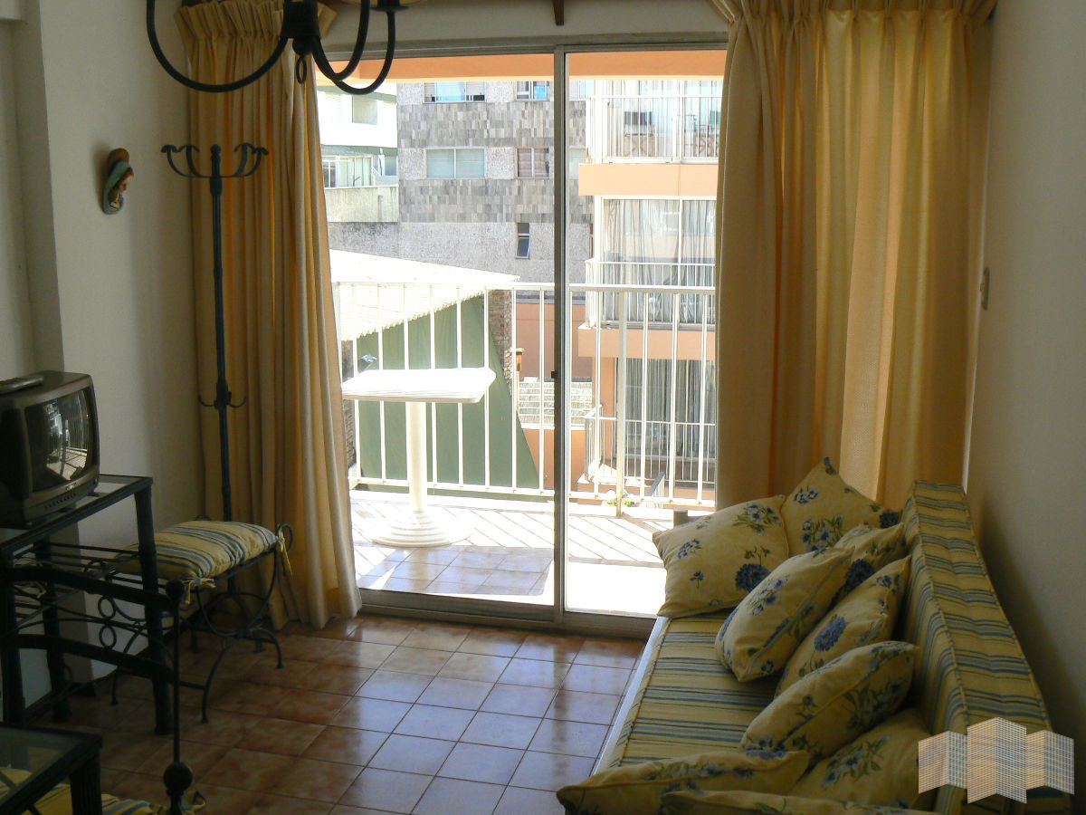 Apartamento ID.163 - MUY LINDO APARTAMENTO A UNA CUADRA DEL MAR