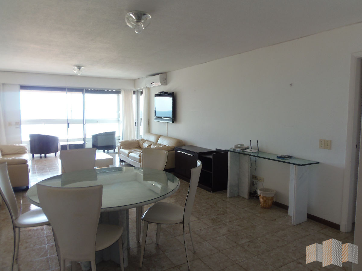Apartamento ID.1667 - CON EXCELENTE VISTA AL MAR