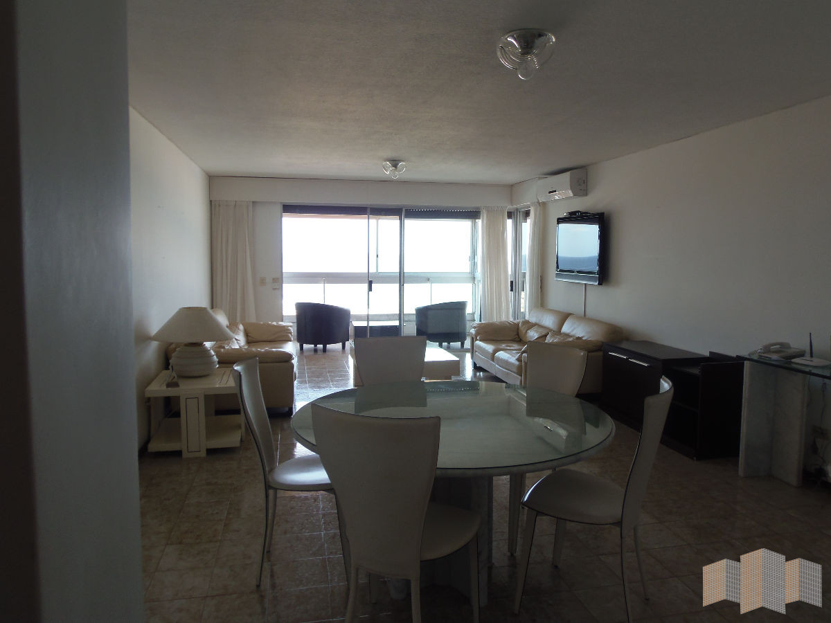 Apartamento ID.1667 - CON EXCELENTE VISTA AL MAR