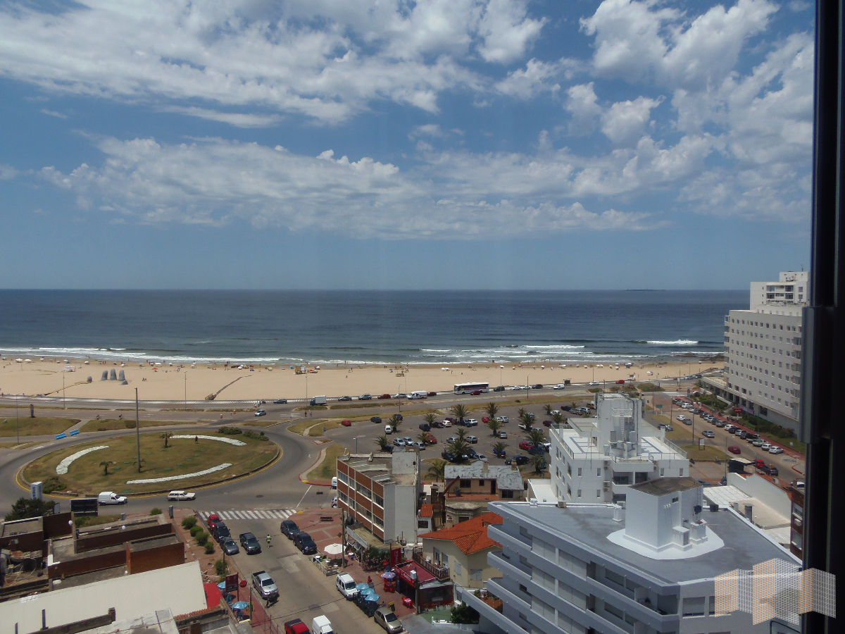 Apartamento ID.1667 - CON EXCELENTE VISTA AL MAR