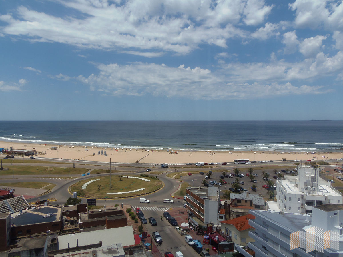 Apartamento ID.1667 - CON EXCELENTE VISTA AL MAR