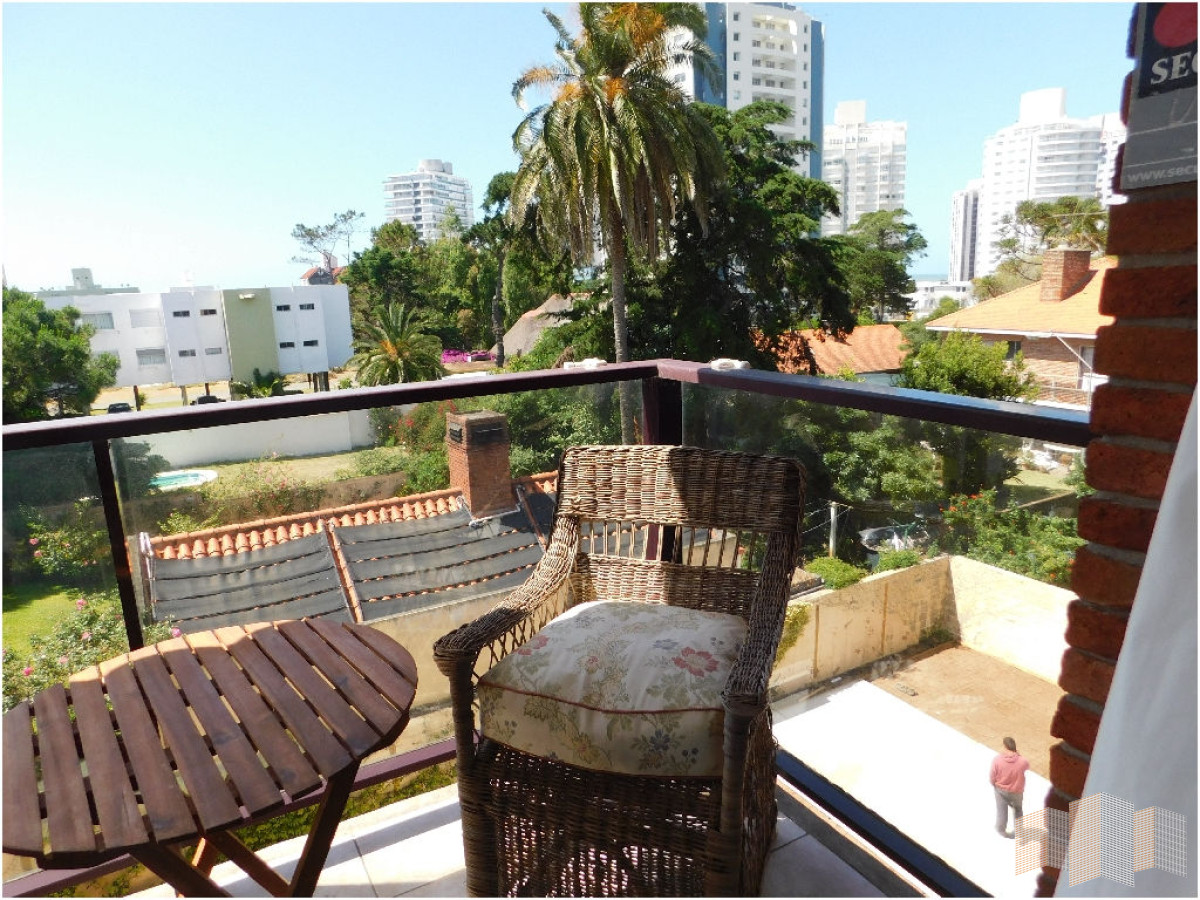 Apartamento ID.1724 - A DOS CUADRAS DE LA PLAYA.