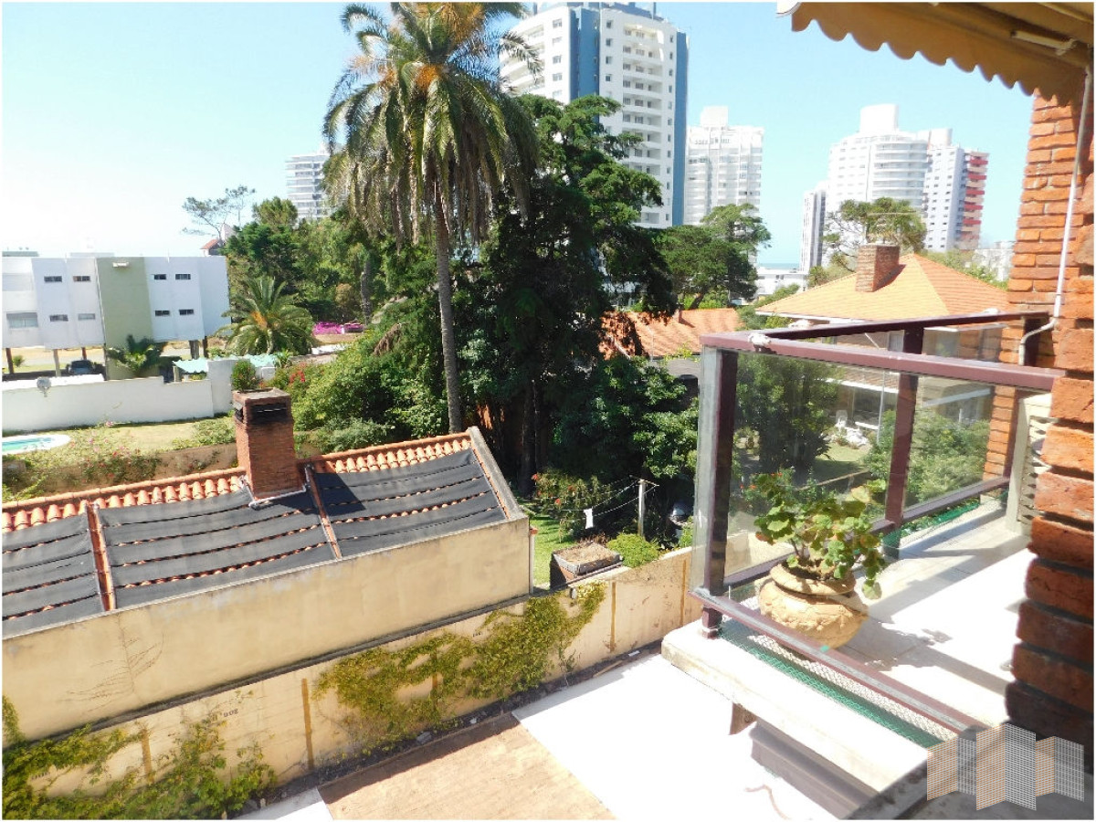 Apartamento ID.1724 - A DOS CUADRAS DE LA PLAYA.