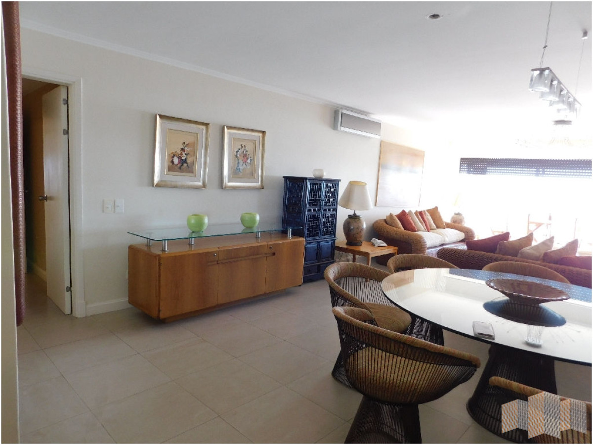 Apartamento ID.1748 - CON EXCEPCIONAL VISTA AL MAR