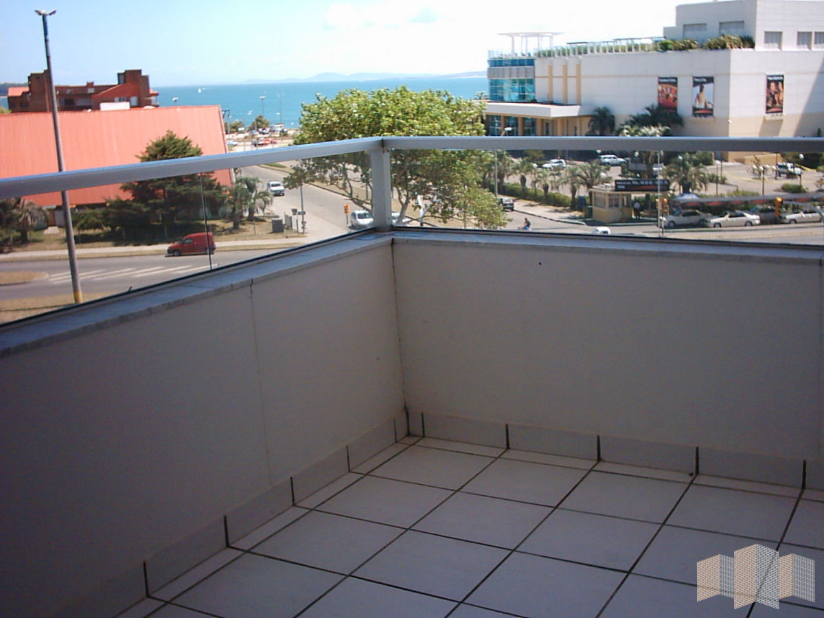 Apartamento ID.241 -  A PASOS DEL MAR 