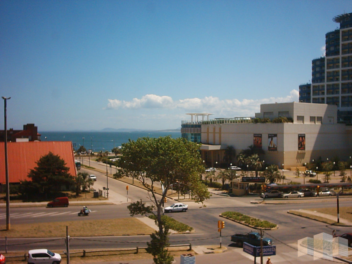 Apartamento ID.241 -  A PASOS DEL MAR 