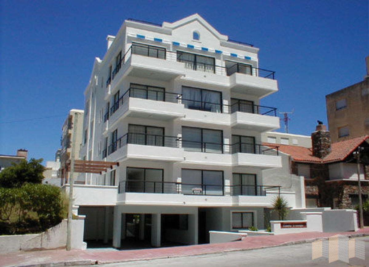Apartamento ID.368 - A METROS DE LA PLAYA - MODERNO.