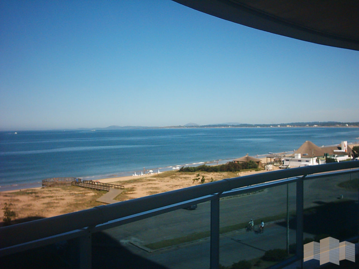 Apartamento ID.406 - EXCLUSIVO APARTAMENTO EN MODERNA Y SELECTA TORRE DE CATEGORIA
