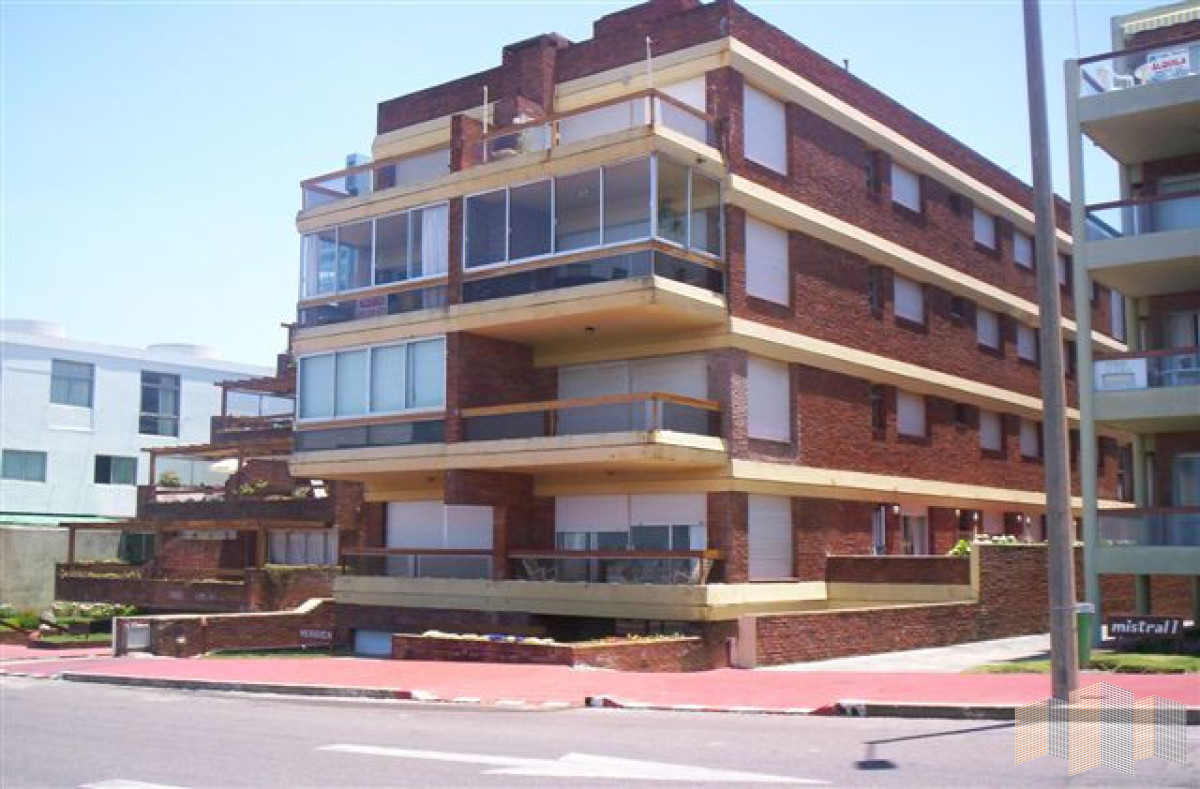 Apartamento ID.421 - Apartamento en Punta del Este, Península