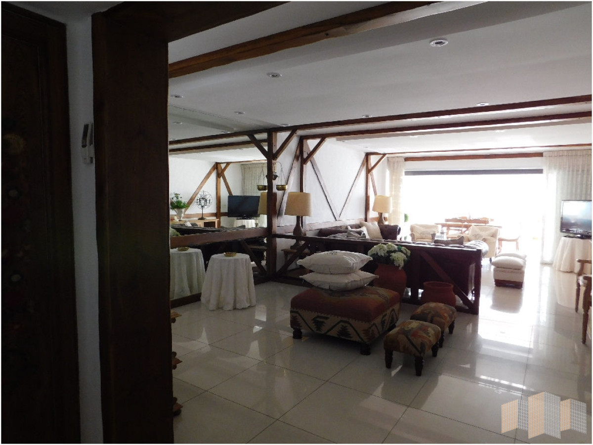 Apartamento ID.68 - CON EXCLUSIVA VISTA DE PRIMERA LINEA AL MAR.