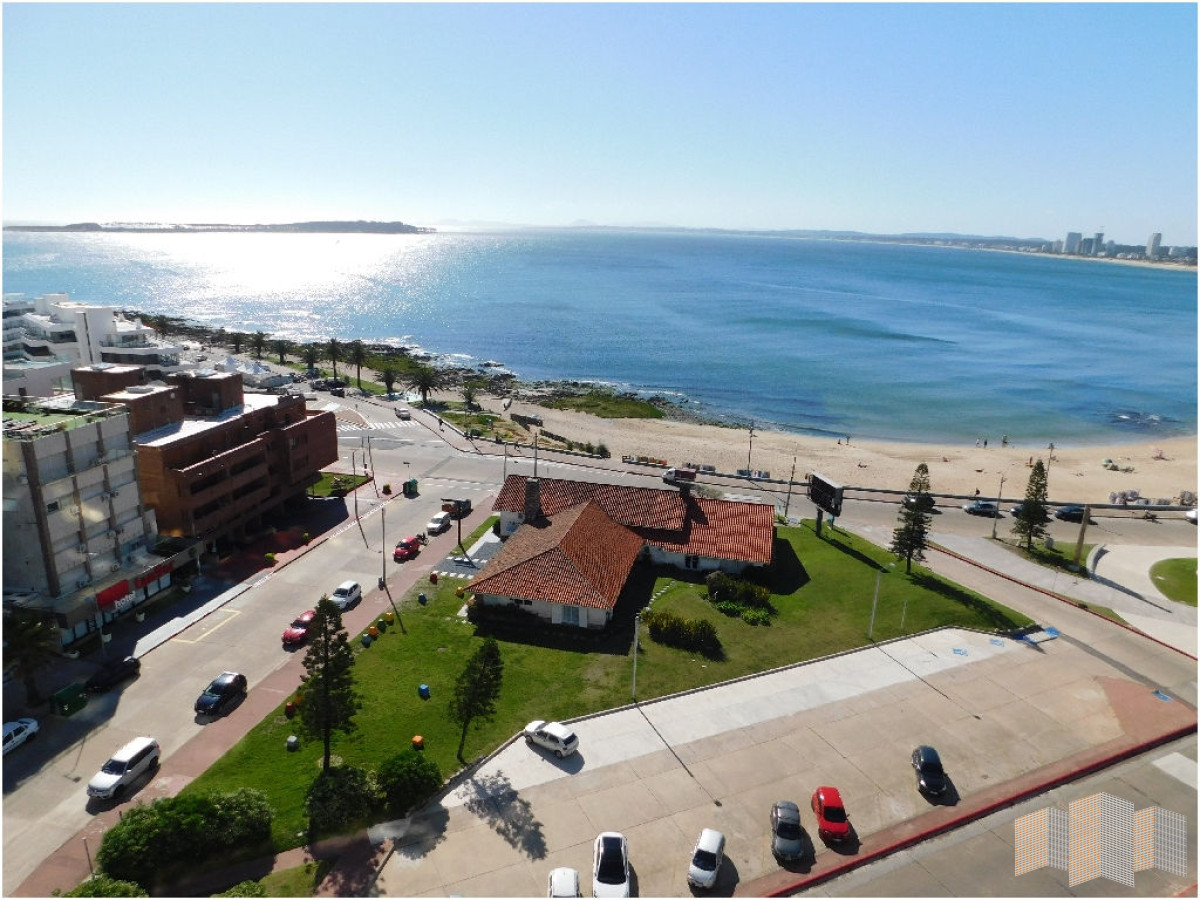 Apartamento ID.68 - CON EXCLUSIVA VISTA DE PRIMERA LINEA AL MAR.