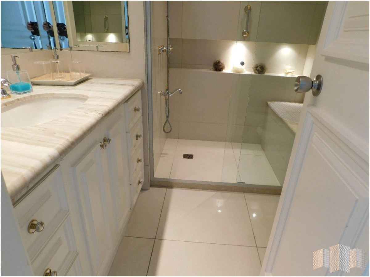 Apartamento ID.68 - CON EXCLUSIVA VISTA DE PRIMERA LINEA AL MAR.