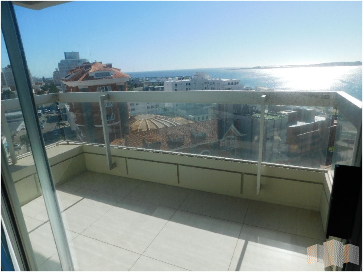 Apartamento ID.68 - CON EXCLUSIVA VISTA DE PRIMERA LINEA AL MAR.