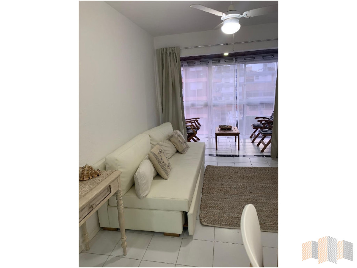 Apartamento ID.869 - Apartamento en Punta del Este, Península