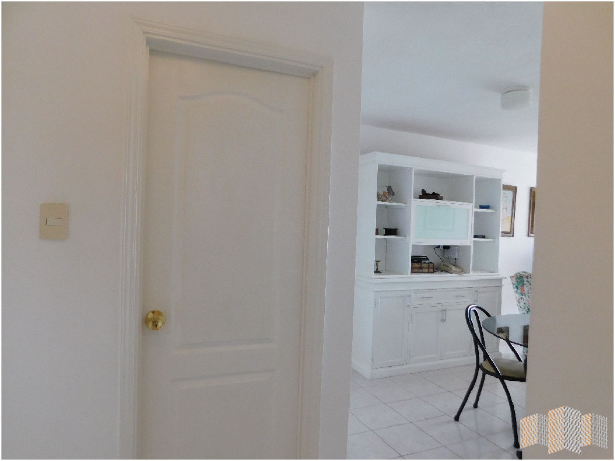 Apartamento ID.895 - CON MUY BONITA VISTA AL MAR