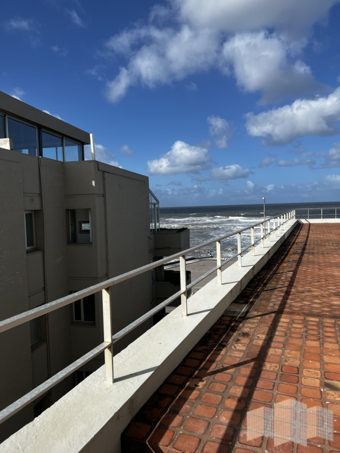 Apartamento ID.3346 - FRENTE AL MAR Y CON EXCELENTE VISTA 