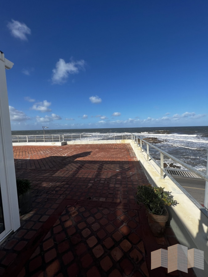 Apartamento ID.3346 - FRENTE AL MAR Y CON EXCELENTE VISTA 