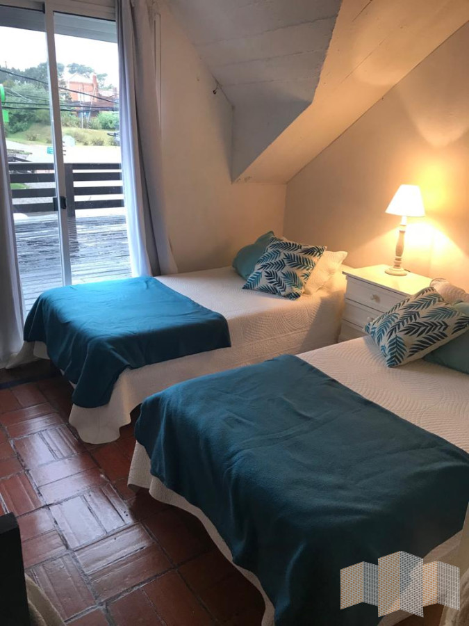 Apartamento ID.1495 - EN UNA DE LAS ZONAS MAS BUSCADAS DE LA MOVIDA ESTEÑA