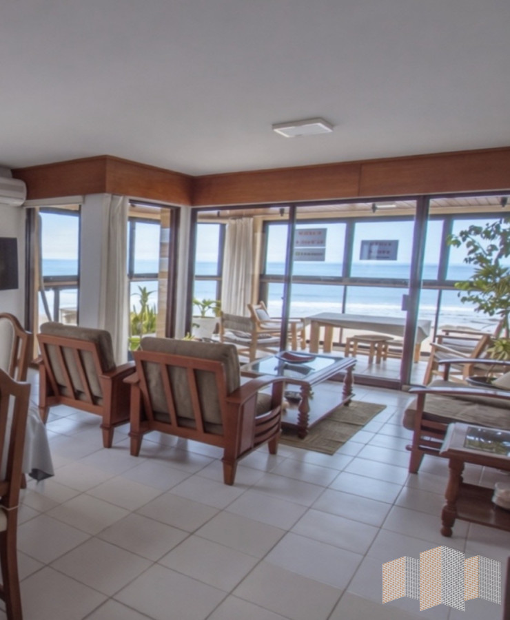 Apartamento ID.1436 - IMPERDIBLE PRIMERA LINEA AL MAR 