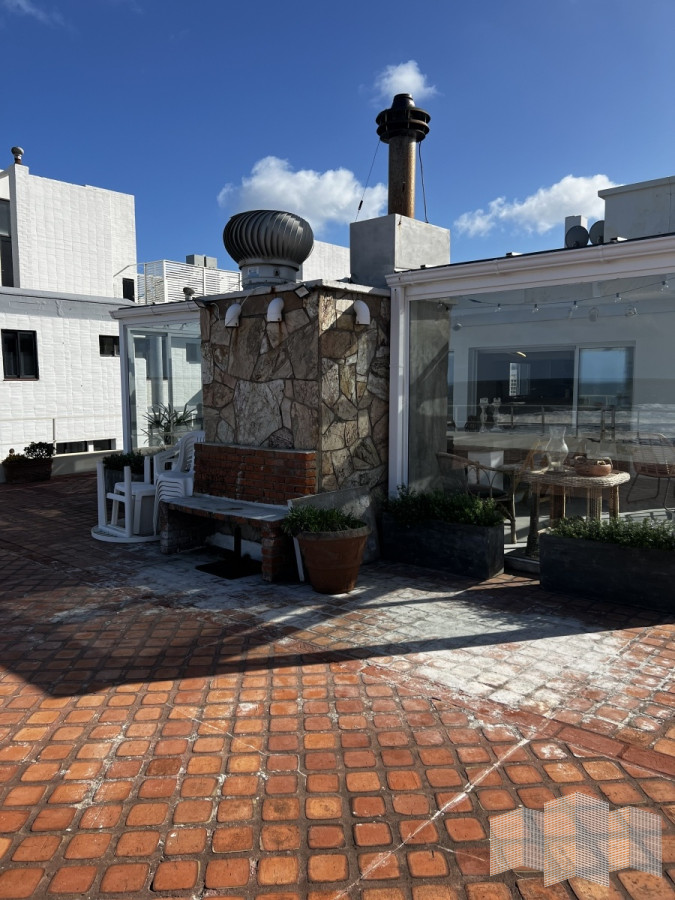 Apartamento ID.3346 - FRENTE AL MAR Y CON EXCELENTE VISTA 