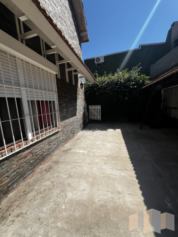 Casa ID.3439 - HERMOSA CASA EN ALQUILER POR TODO EL AÑO