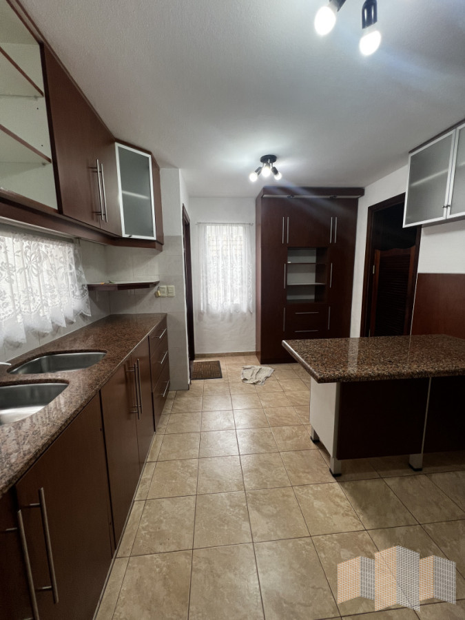 Casa ID.3439 - HERMOSA CASA EN ALQUILER POR TODO EL AÑO