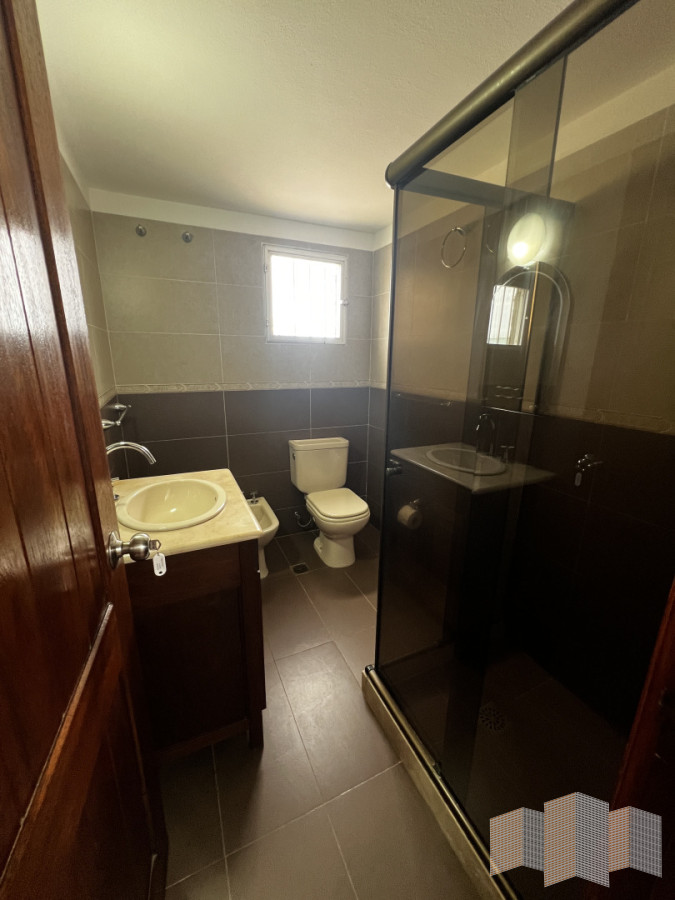 Casa ID.3439 - HERMOSA CASA EN ALQUILER POR TODO EL AÑO