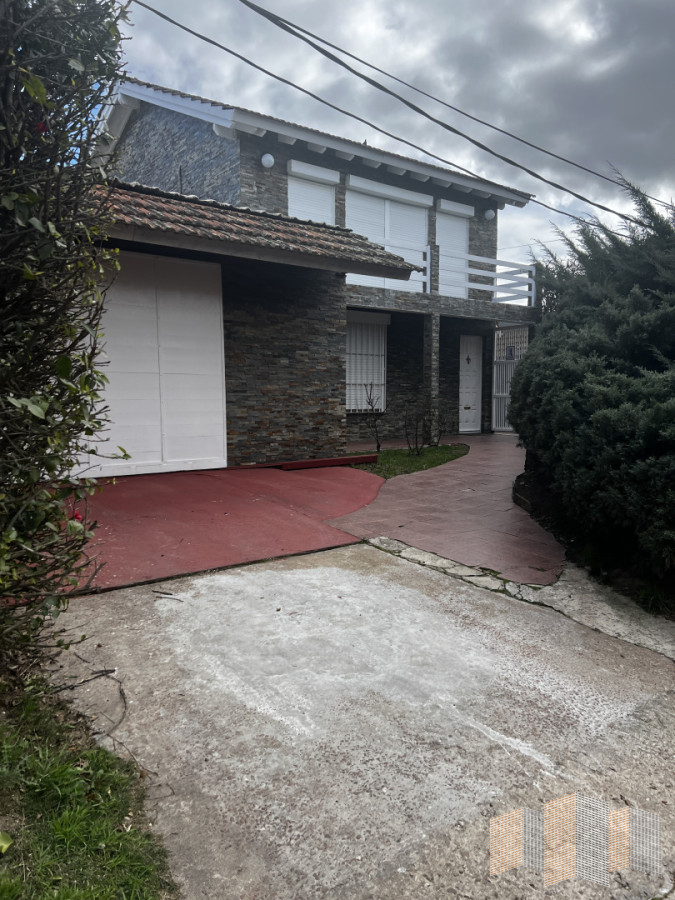 Casa ID.3439 - HERMOSA CASA EN ALQUILER POR TODO EL AÑO