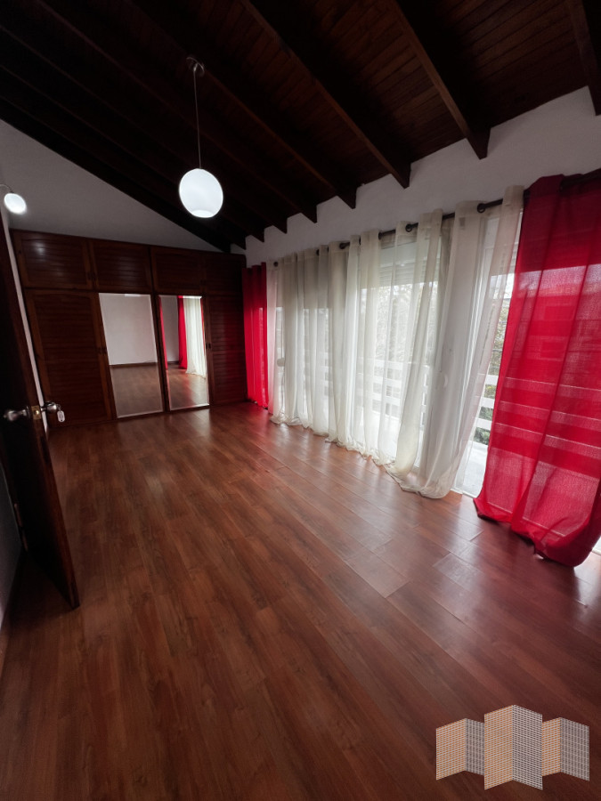 Casa ID.3439 - HERMOSA CASA EN ALQUILER POR TODO EL AÑO