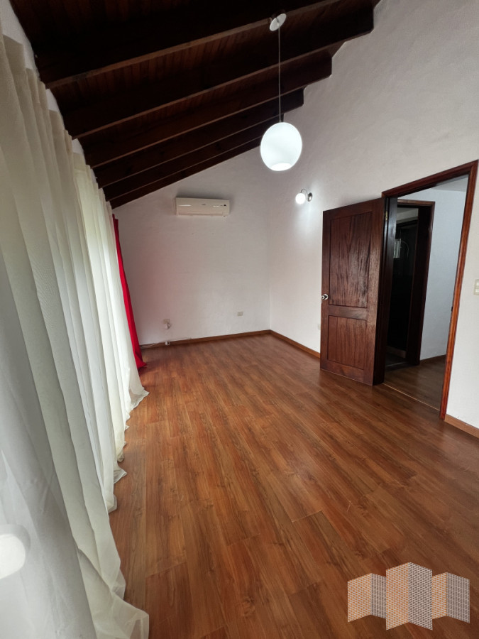 Casa ID.3439 - HERMOSA CASA EN ALQUILER POR TODO EL AÑO