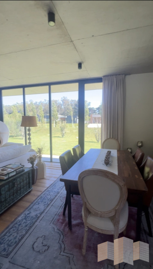 Casa ID.3420 - ELEGANCIA Y NATURALEZ A POCOS MINUTOS DEL MAR