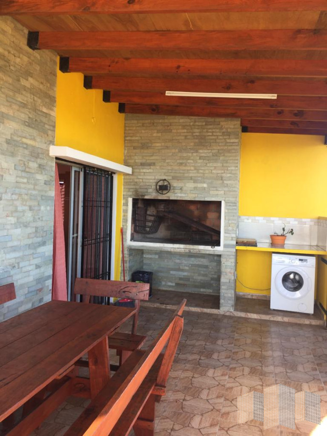 Casa ID.2728 - A METROS DE LA PLAYA