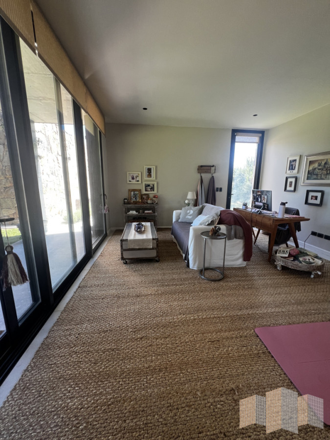 Casa ID.3420 - ELEGANCIA Y NATURALEZ A POCOS MINUTOS DEL MAR