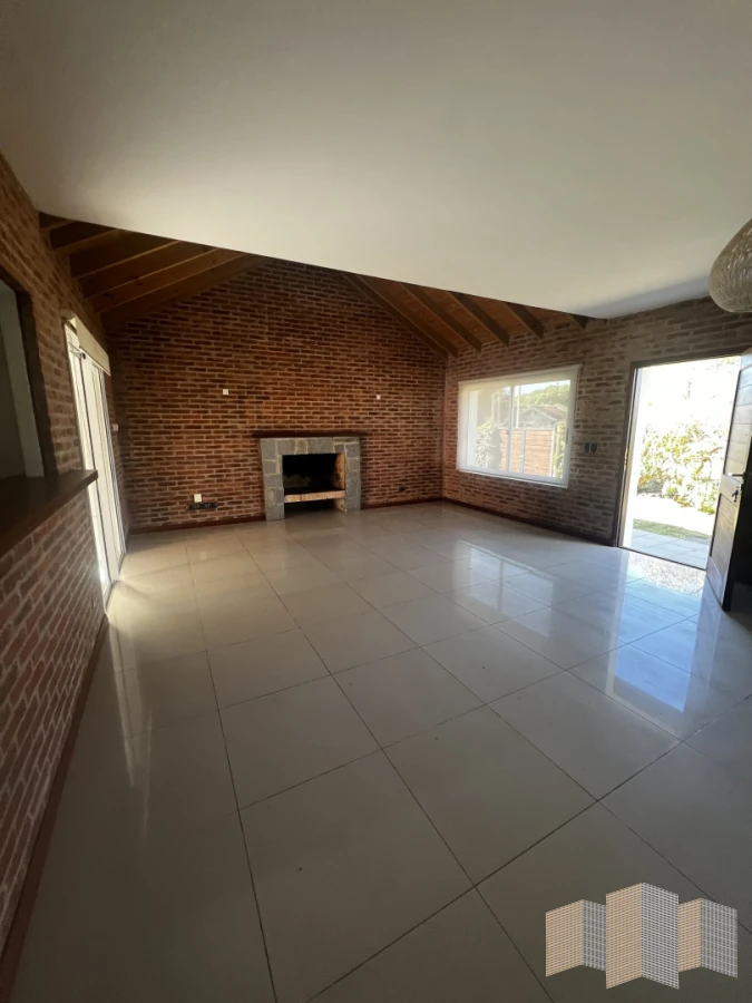 Casa ID.2816 - HERMOSA CASA EN ALQUILER POR TODO EL AÑO 