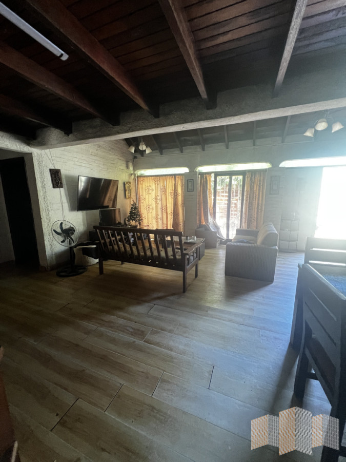 Casa ID.3417 - ESTRATEGICAMENTE UBICADA