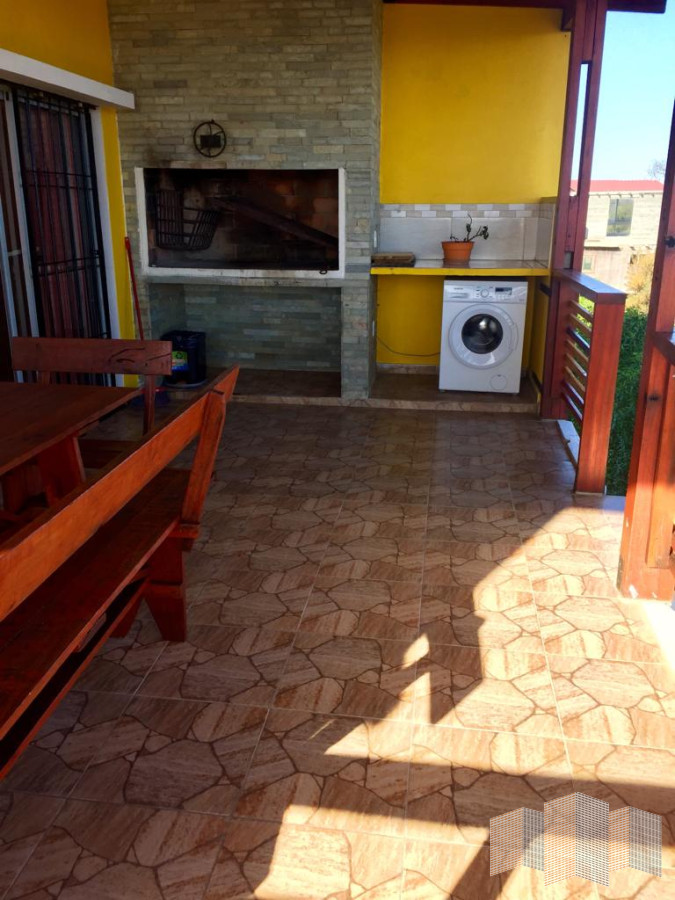Casa ID.2728 - A METROS DE LA PLAYA